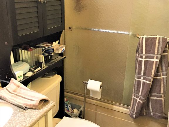 5th image of 3171 Whitney Ave APT 2C