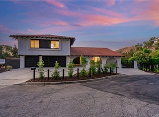 4660 Burgundy Rd, Woodland Hills, CA 91364