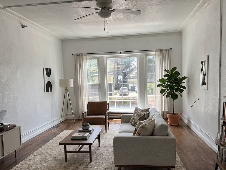 505 Wellington St — Photo 12