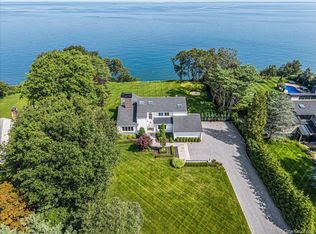 37 Soundview Dr, Shoreham, NY 11786
