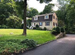 10 Old Lantern Dr, Wilton, CT 06897