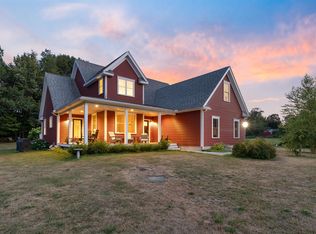 50 Raymond Rd, Nottingham, NH 03290