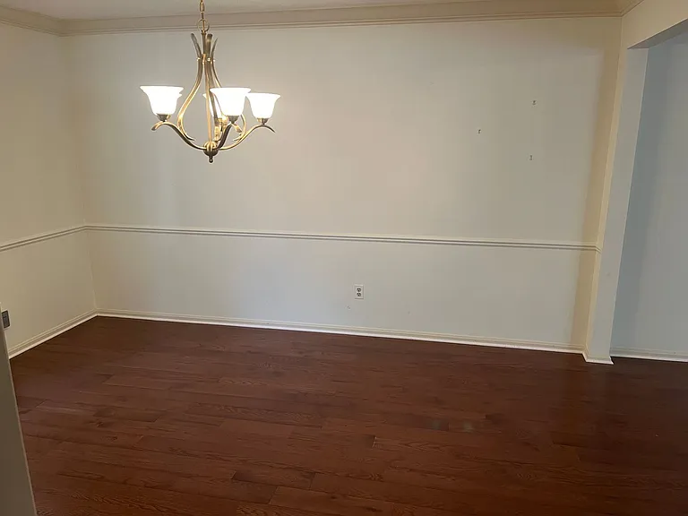 2259 Augusta Ct — Photo 3