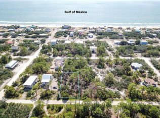 1016 W Bayshore Dr, Eastpoint, FL 32328