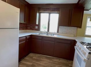 4711 Hutchison St, Ames, IA 50014