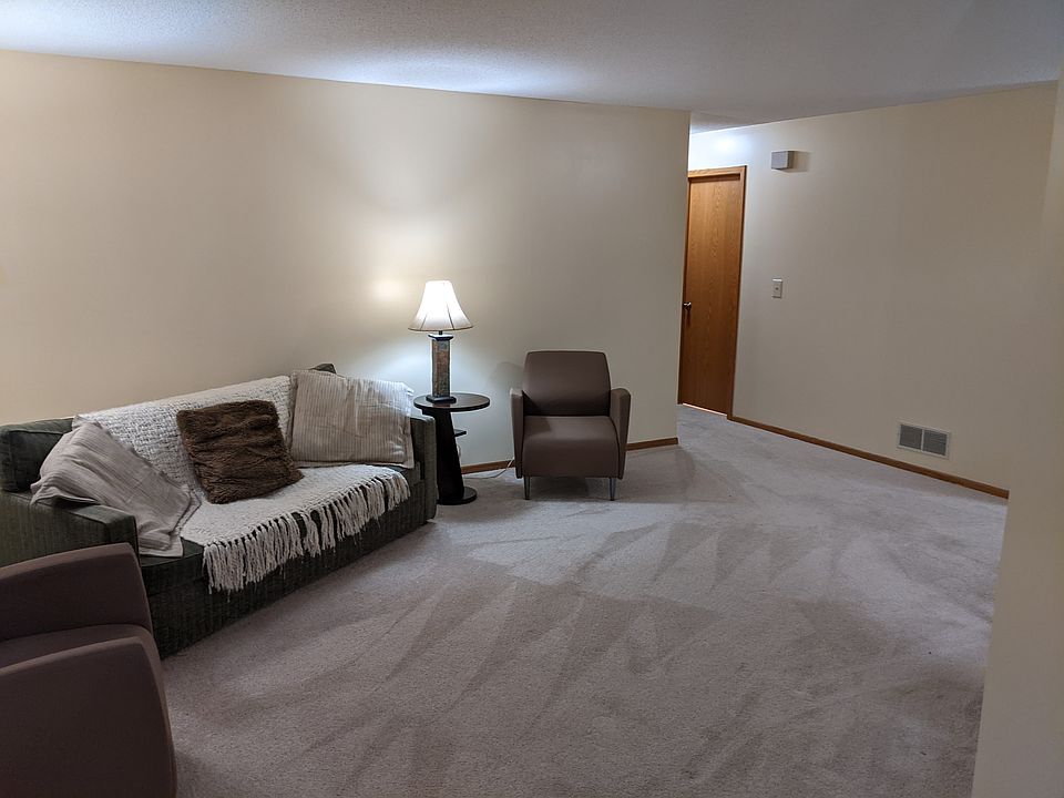 1st image of 810 98th Ave NW APT 105