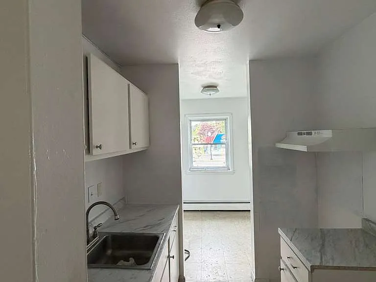 2240 E Main St #1D — Photo 5