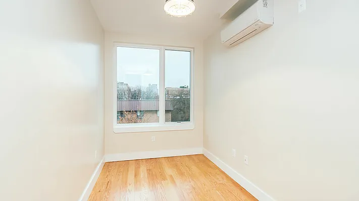 Rented by Nooklyn NYC LLC | media 8