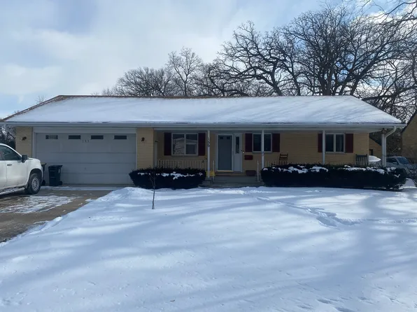 155 S Seymour Ave, Grayslake, IL 60030