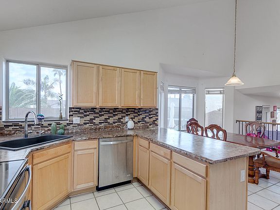 5th image of 13249 W Ironwood St