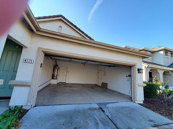 2nd image of 4171 Windsong St