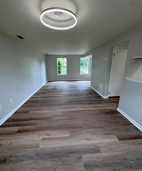 2910 Byron Ct — Photo 4