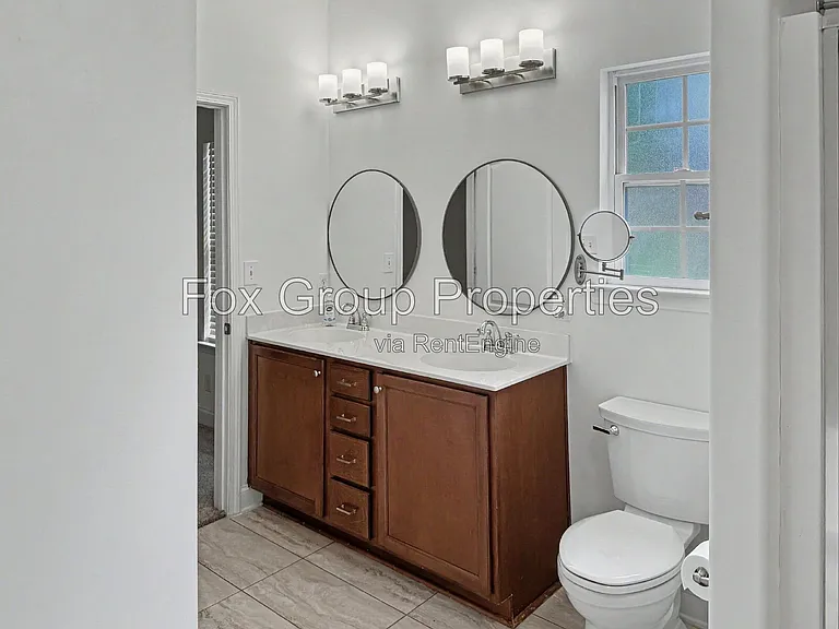 7224 Caley St — Photo 33
