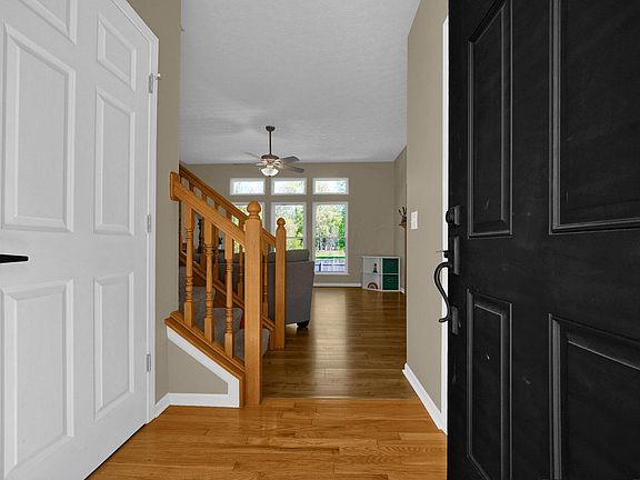 2nd image of 7960 Blacklick View Dr
