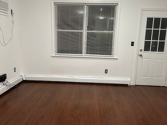 4th image of 15 Naples Ave APT 3