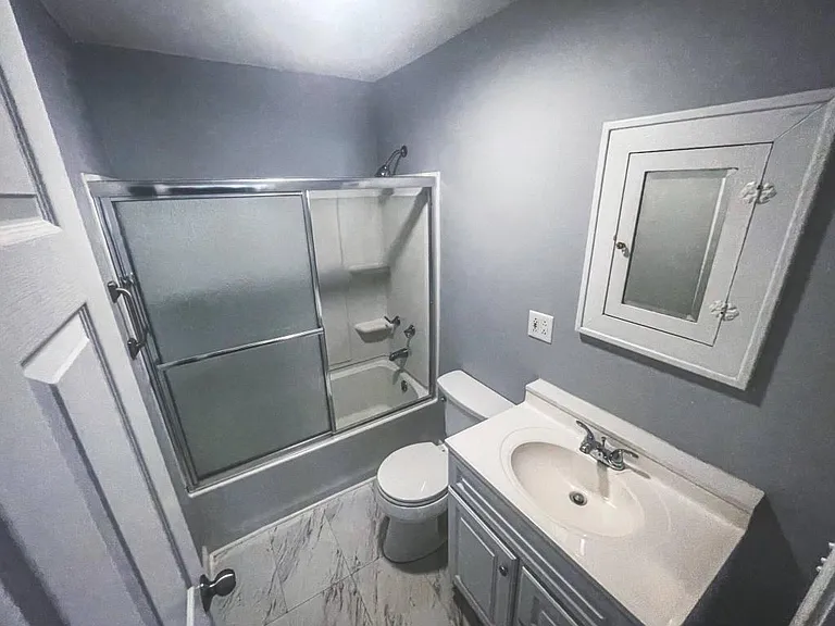 700 W Cedar St — Photo 12