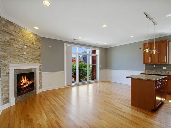 2nd image of 5642 N Broadway St APT 3S