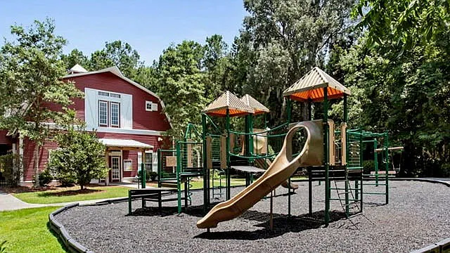 355 Gardners Cir — Photo 4