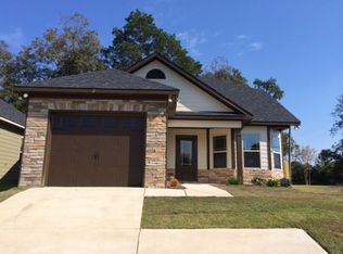 2 Hickory Heights Dr, Phenix City, AL 36870