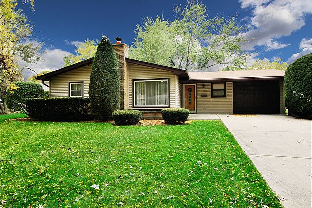 1st image of 128 Wilshire Dr