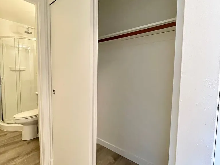 Village Vista Apartments — Photo 27