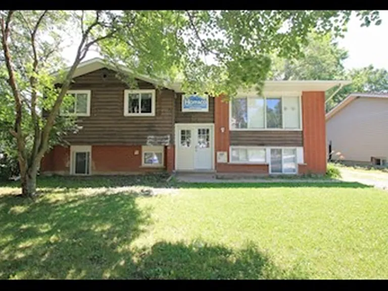 65 Cardill Cres #A — Photo 1