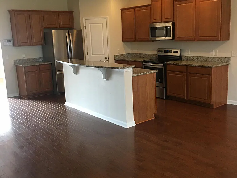 332 Fox Ridge Ln — Photo 6
