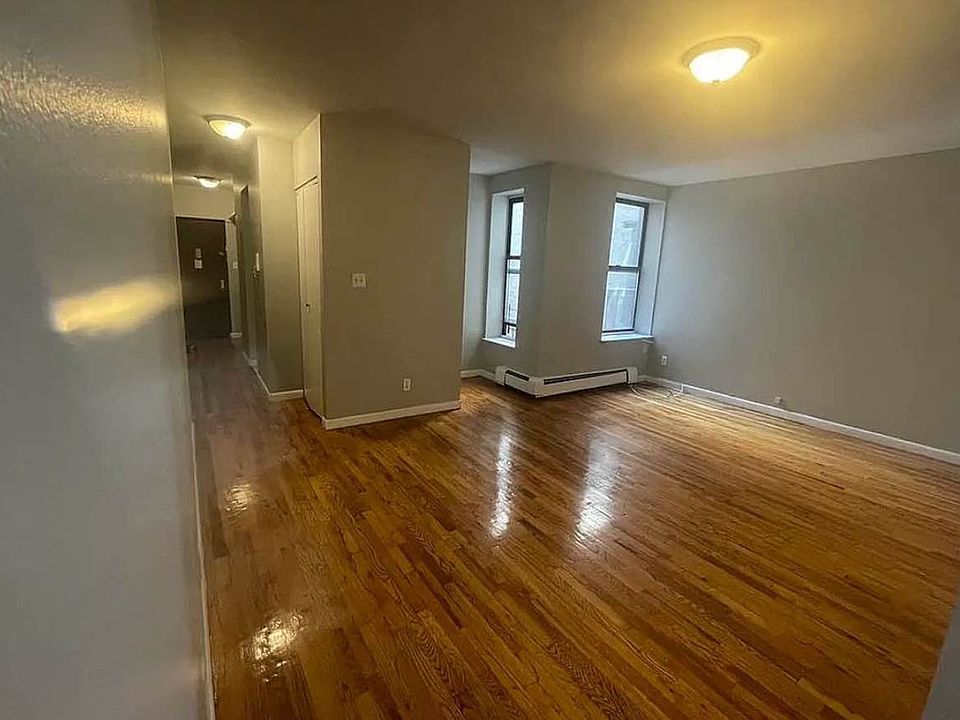 2nd image of 290 W 147th St #2D