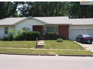 107 E 12th St, Higginsville, MO 64037