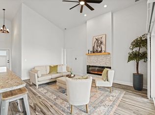 122 Chamberlain Dr, Staunton, VA 24401