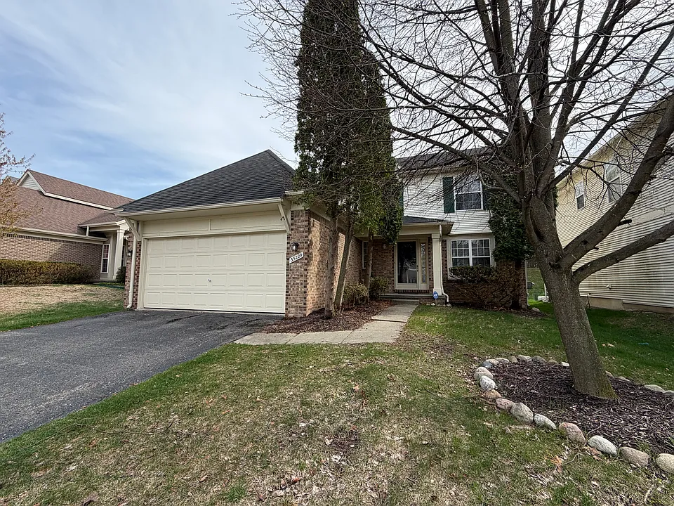 35229 Pennington Dr