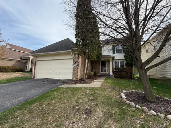 35229 Pennington Dr, Farmington Hills, MI 48335
