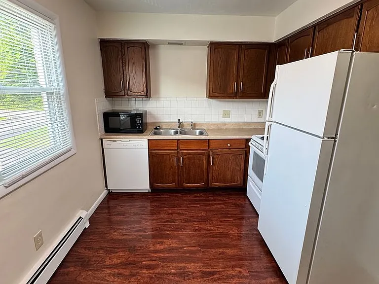 Washington Blvd Apartments — Photo 7
