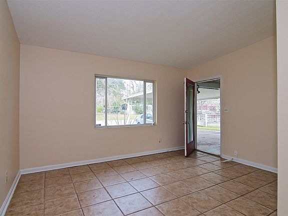 5th image of 8418 Brackridge Blvd S