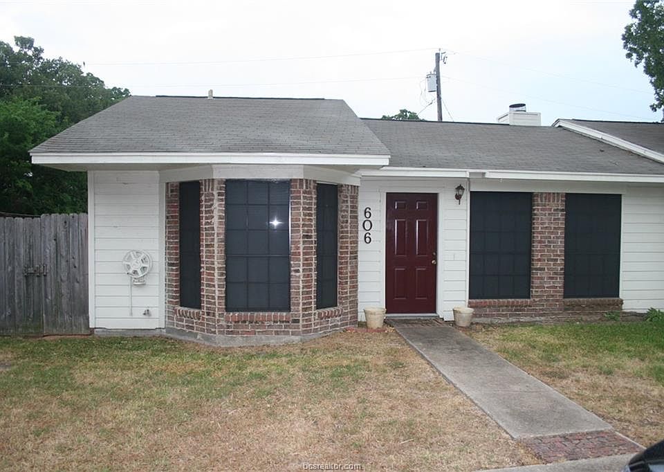 1st image of 606 San Saba Ct