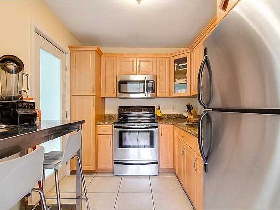 2nd image of 1100 11th St APT 203