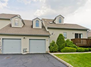 10 Knutsen Dr, West Orange, NJ 07052