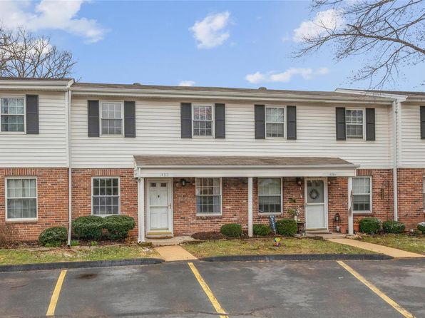 1432 Vadera Ct, Fenton, MO 63026