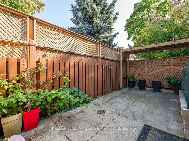 252 Beechwood Ave — Photo 29