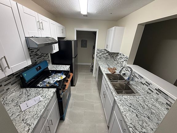 4th image of 724 Ridge Creek Dr #724