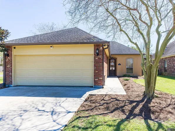 3101 Nicholson Lake Dr, Baton Rouge, LA 70810
