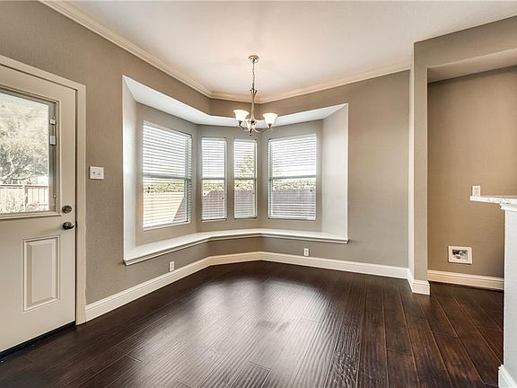 5th image of 5000 Vineyard Ln