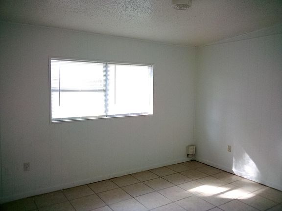 4th image of 1305 E 137th Ave APT D