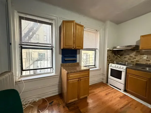 2432 Webb Ave APT 1C, Bronx, NY 10468