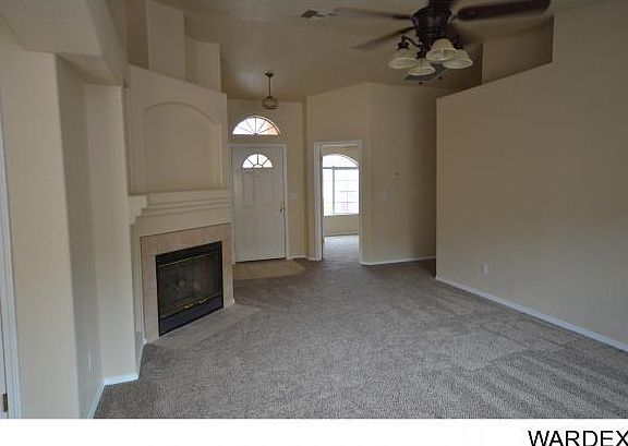 3rd image of 1530 Mariposa Way