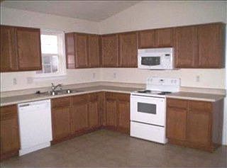 2nd image of 504 Brenna Ln