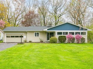 57 Woodcrest Dr, Rochester, NY 14625