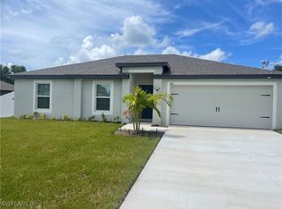 814 Sea Urchin Cir, Fort Myers, FL 33913