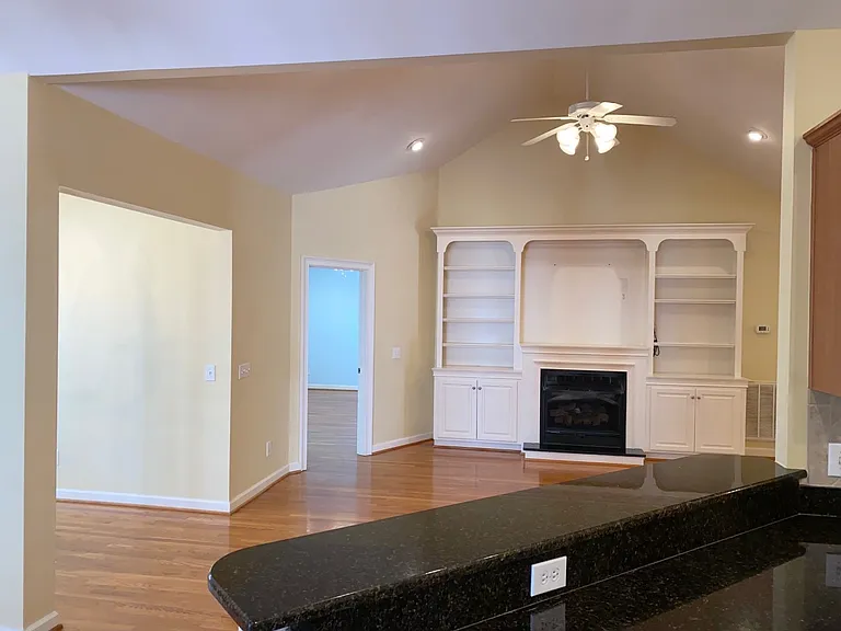 606 Trillium Ct — Photo 7