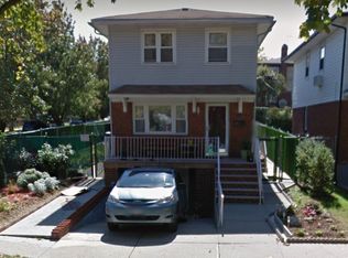 16818 19th Ave, Flushing, NY 11357